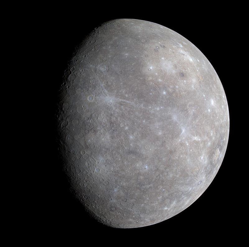 El color predominante de Mercurio es el gris