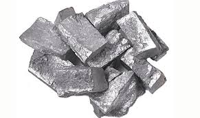 este mineral llamado zinc da nombre al color